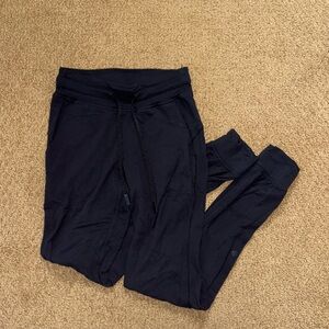 Black lululemon align joggers with drawstring waist
